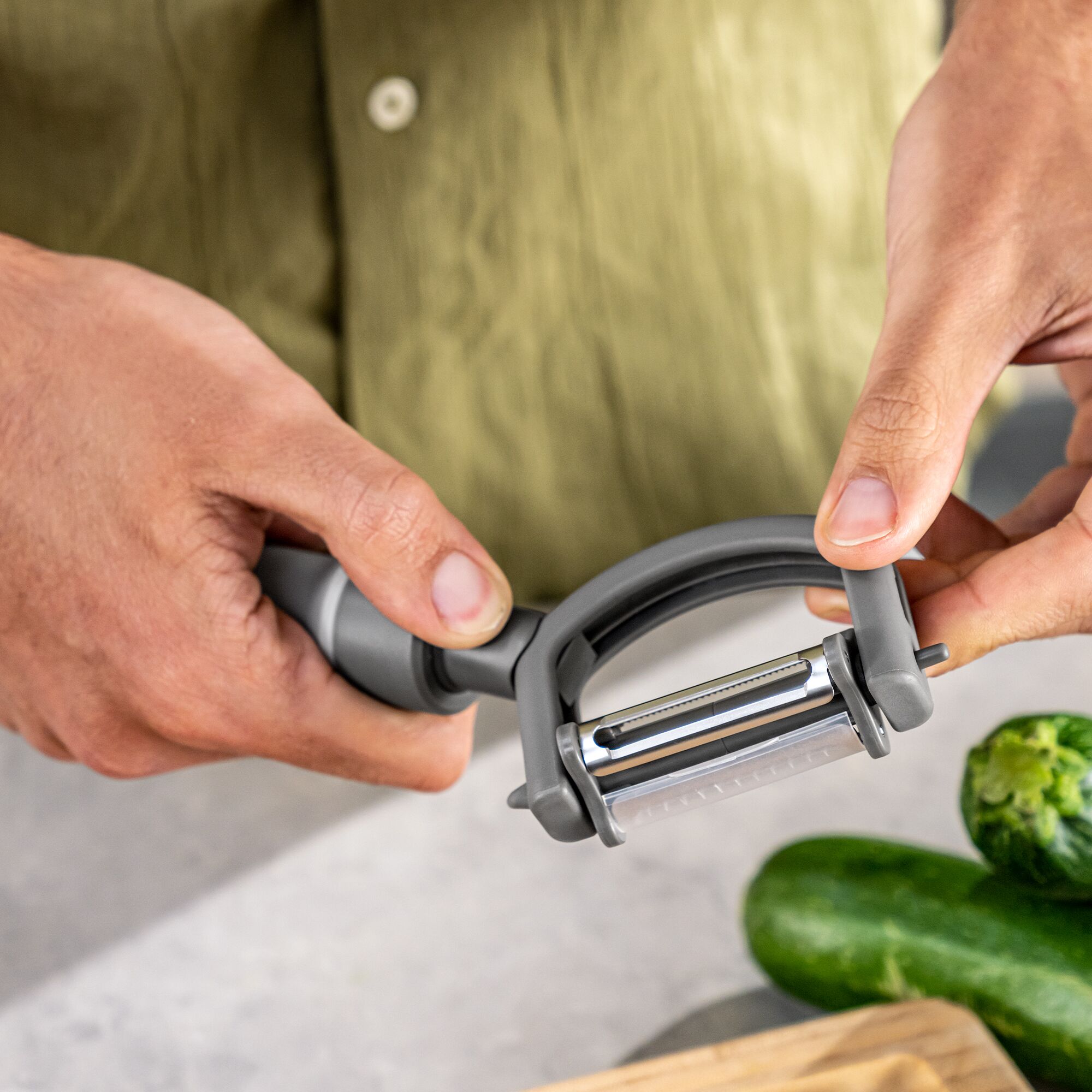 ZWILLING | Z-CUT 5-in-1 peeler - Grey