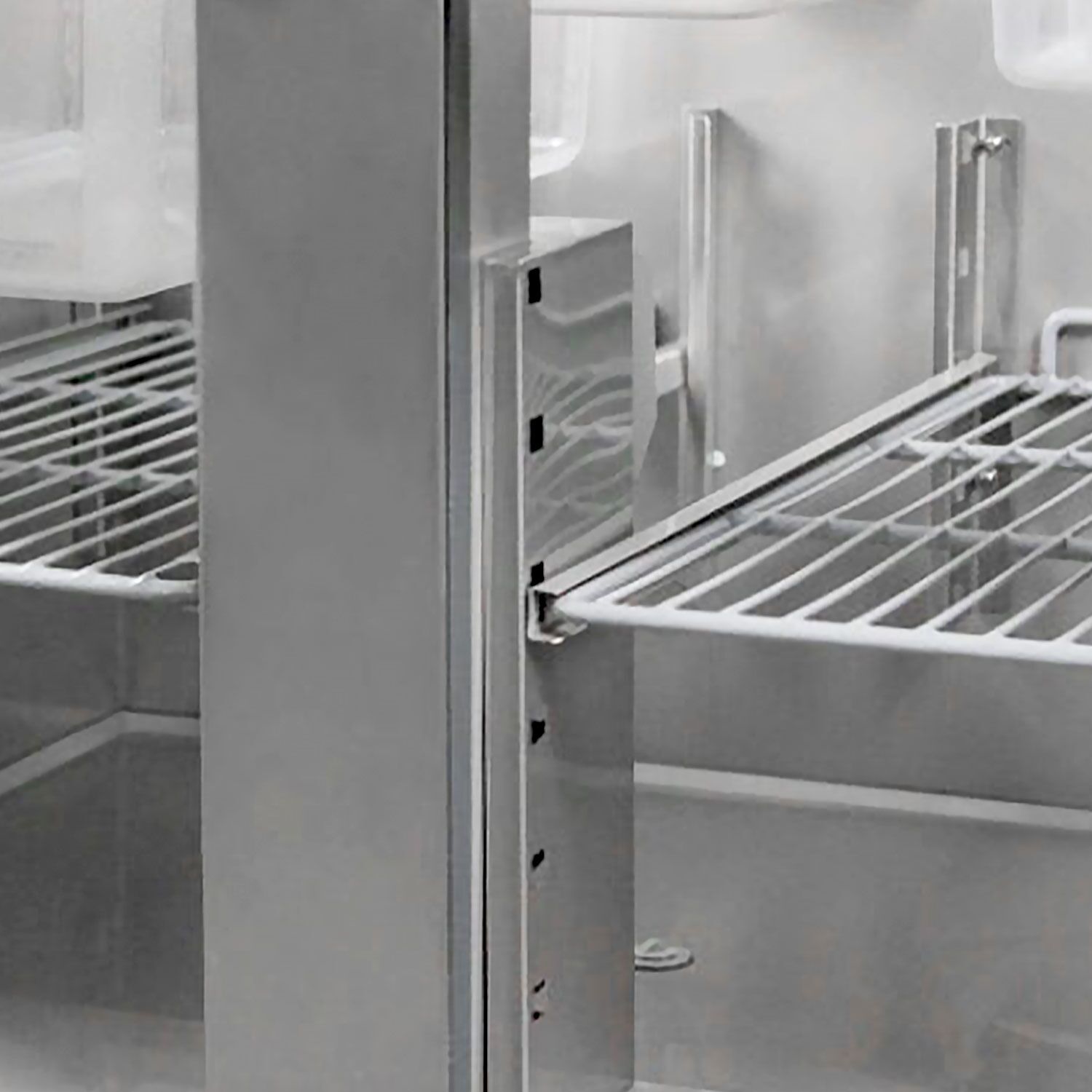 Table de préparation Mini PREMIUM – 900 mm – 2 portes – pour 5 bacs GN 1/6