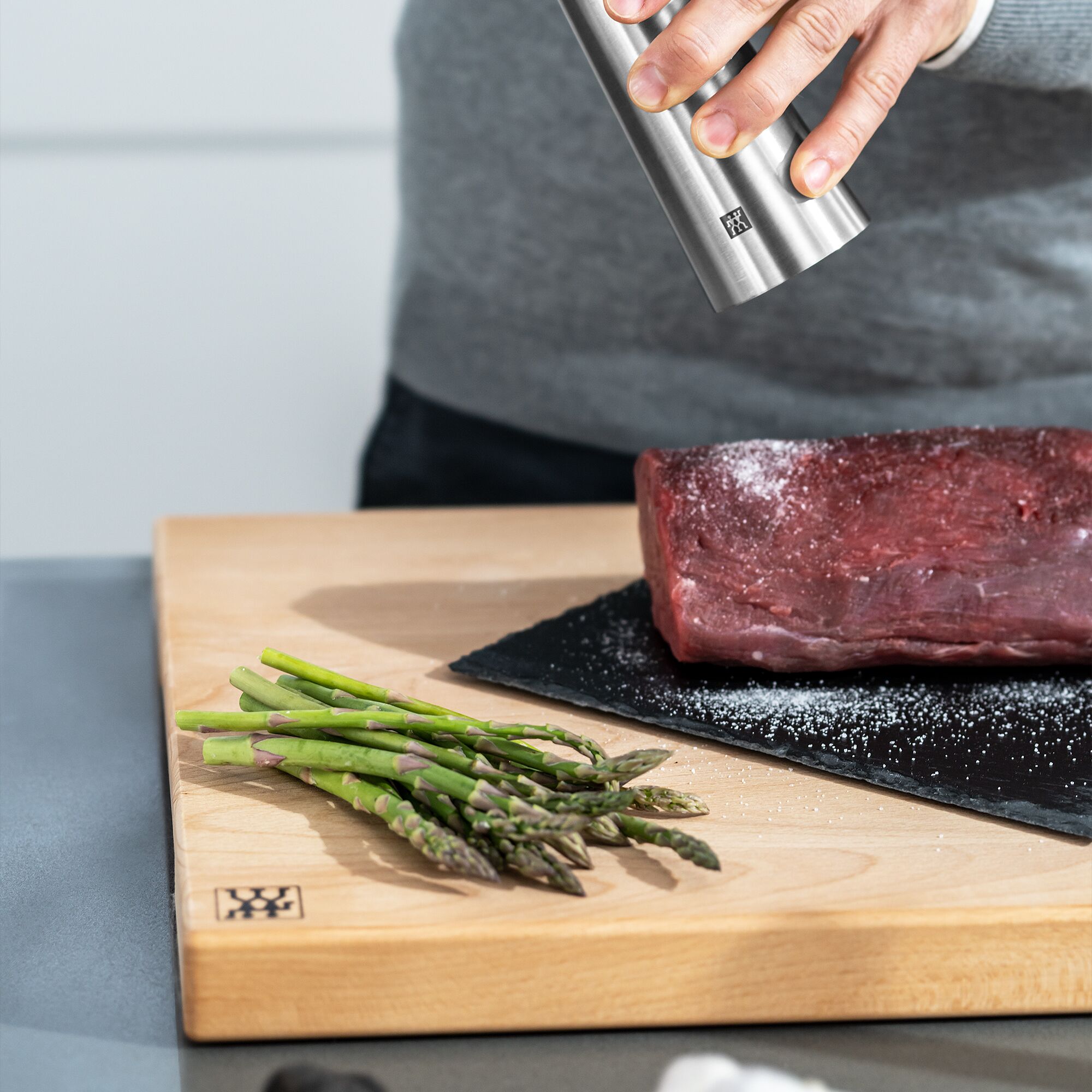 ZWILLING | Solid Beech Wood Chopping Board – 600x400 mm - integrated carry handles