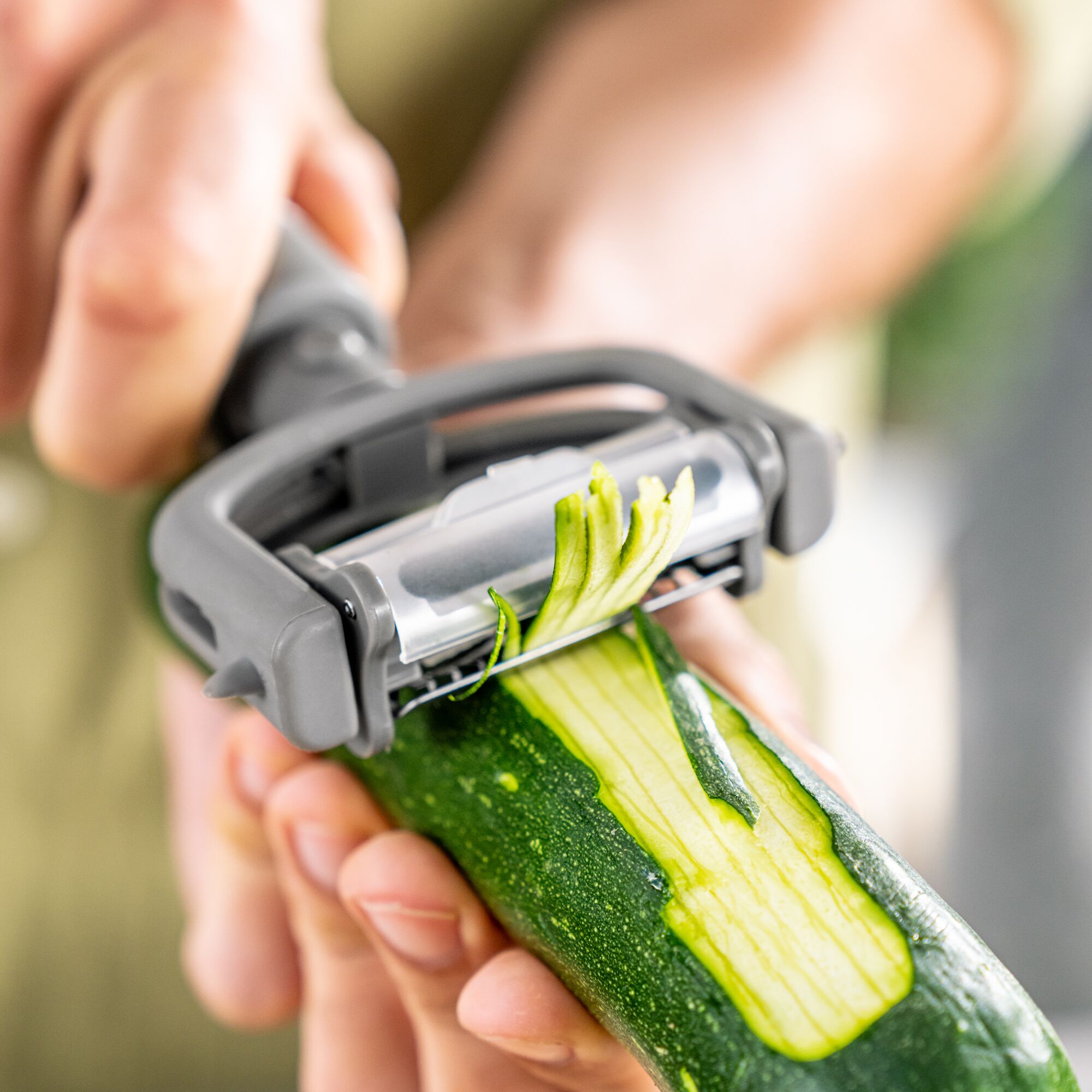 ZWILLING | Z-CUT 5-in-1 peeler - Grey