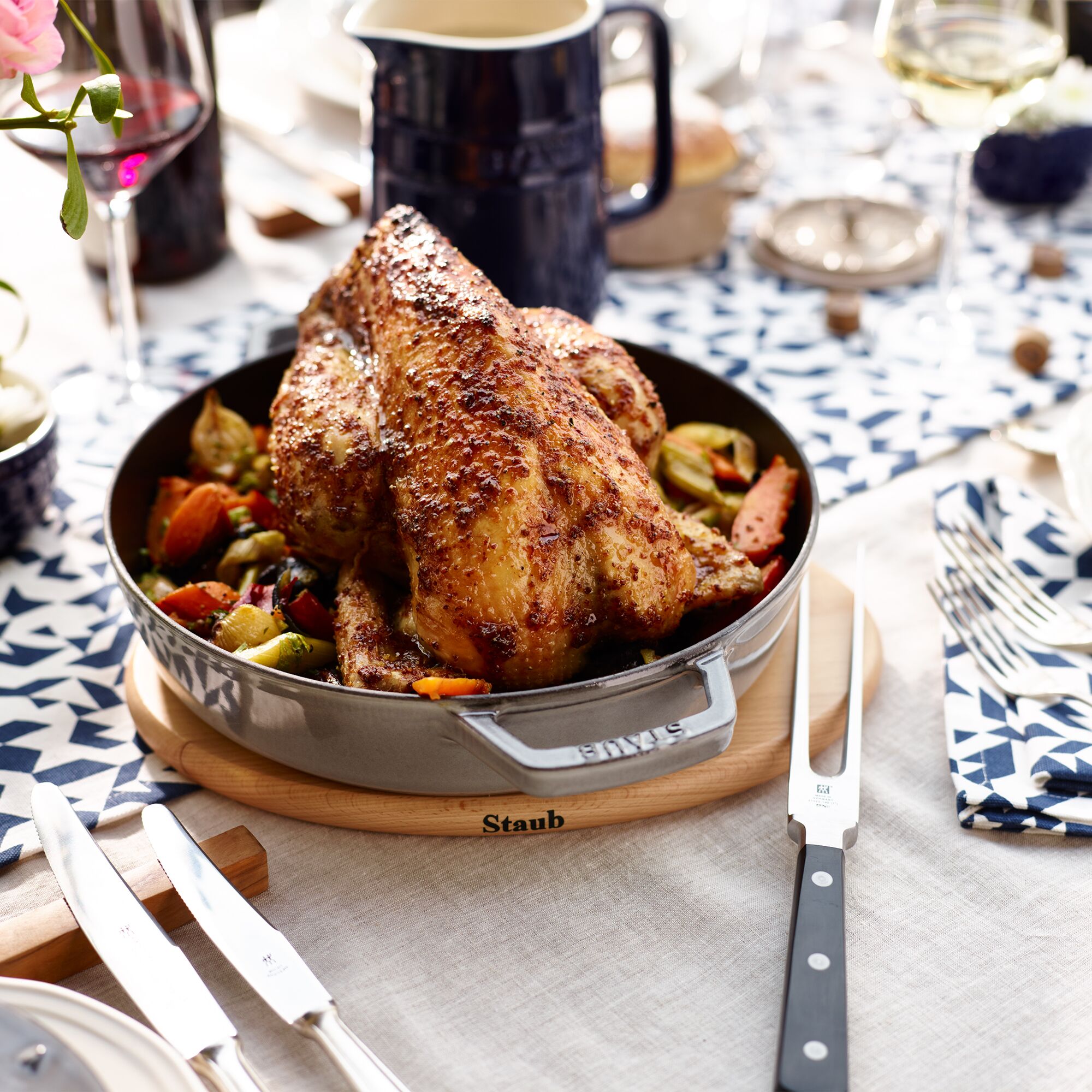 STAUB | Magnetic Beech Wood Trivet – Ø 15 cm - Brown