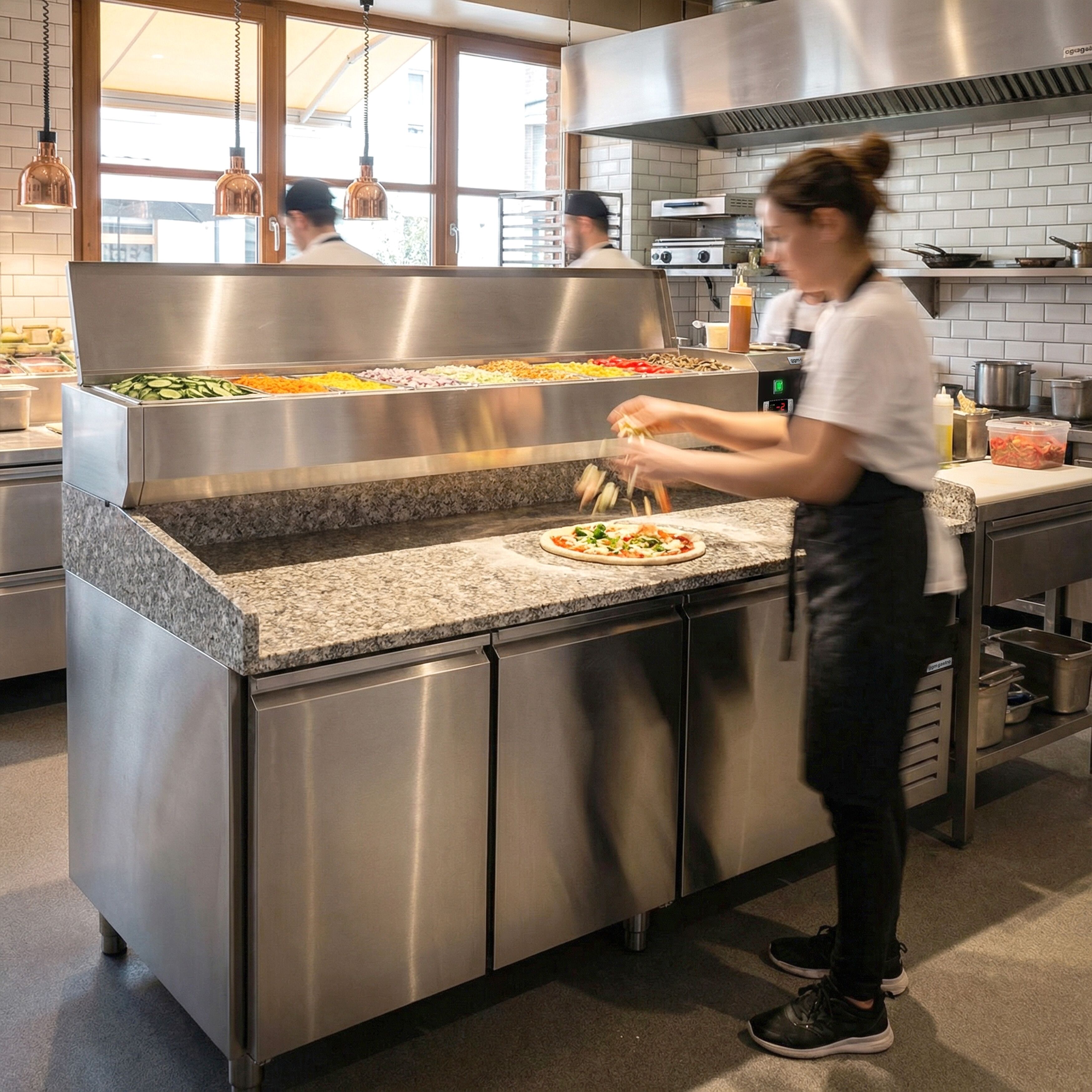 Table réfrigérée à pizza PREMIUM - 2000 x 800 mm - avec 3 portes - incl. vitrine réfrigérée - 9 x GN 1/3