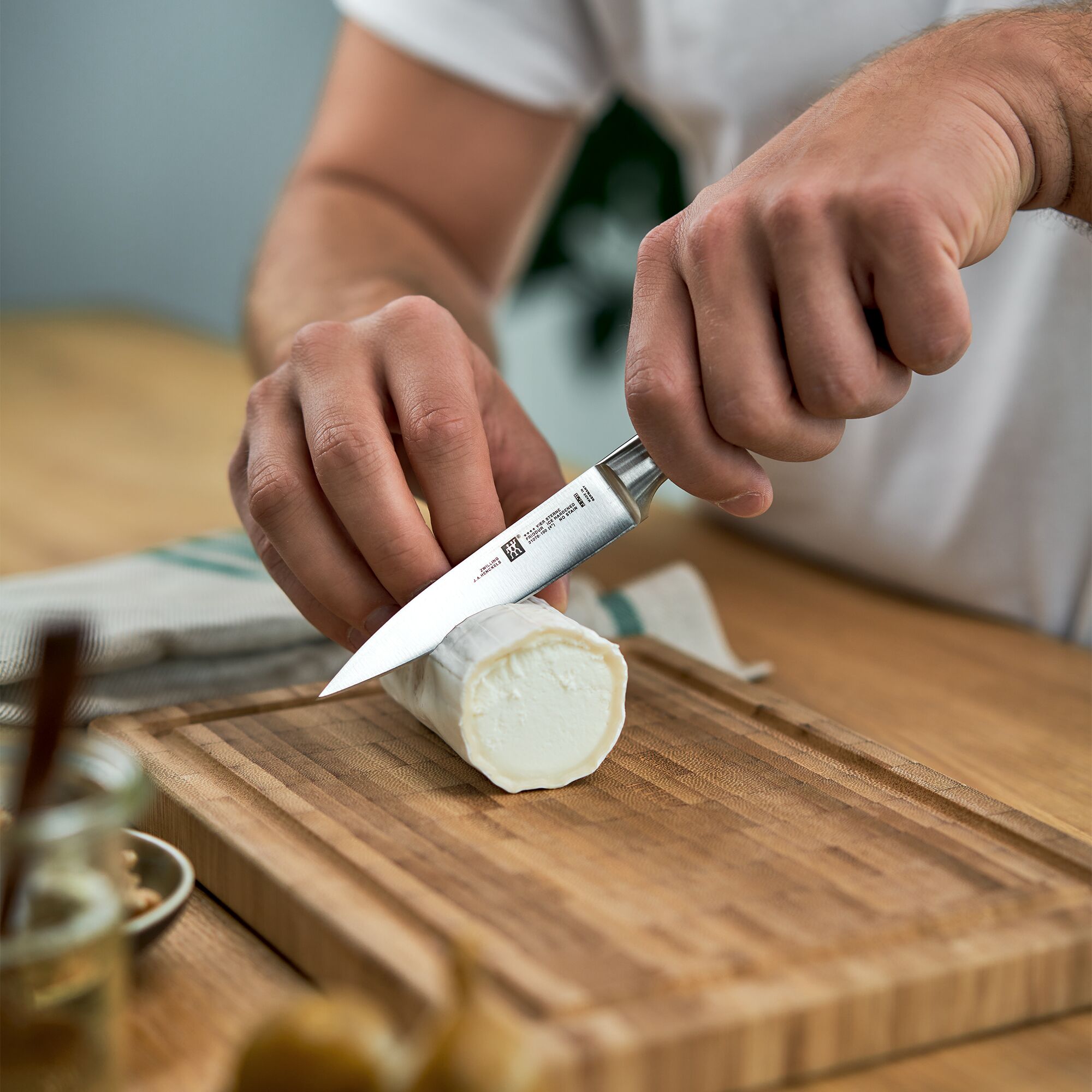 ZWILLING | Four Star Paring & Garnishing Knife – 10 cm blade - FRIODUR ice-hardened