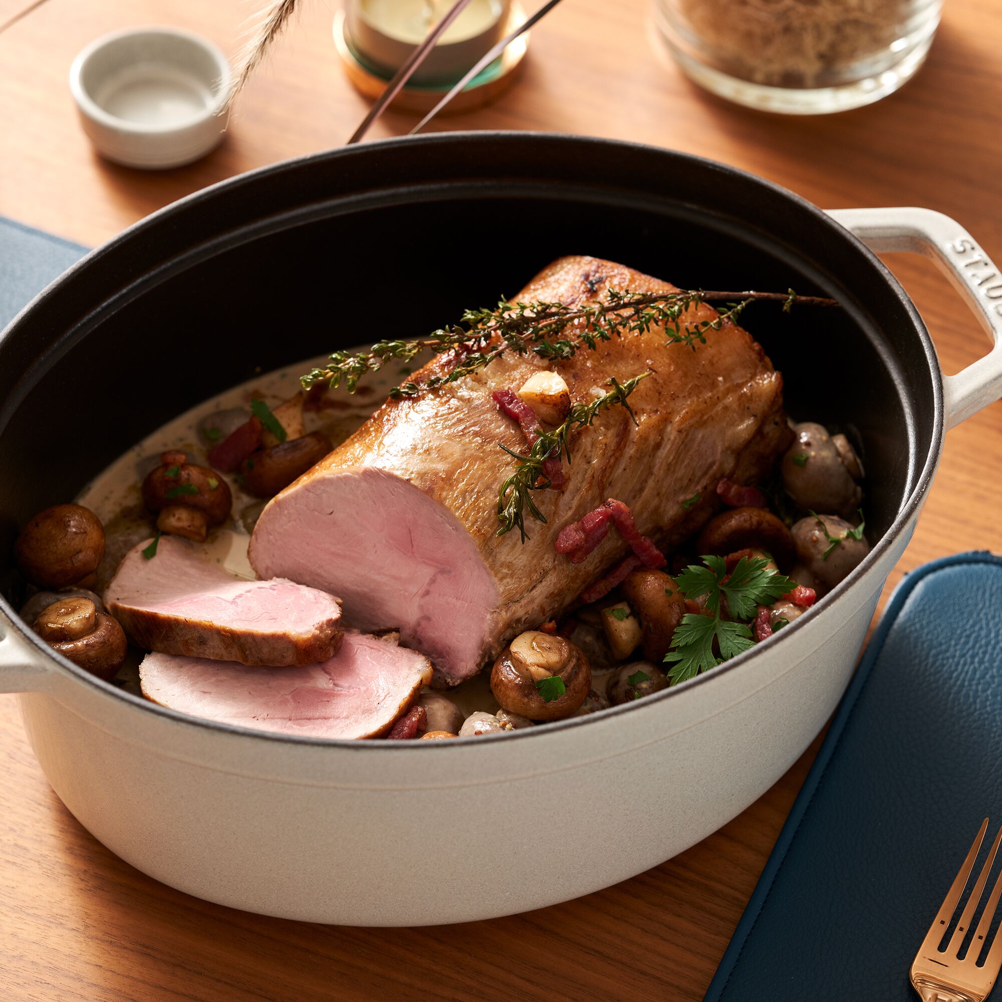 STAUB | LA COCOTTE - Cocotte - oval - 230mm - gjutjärn - vit tryffel