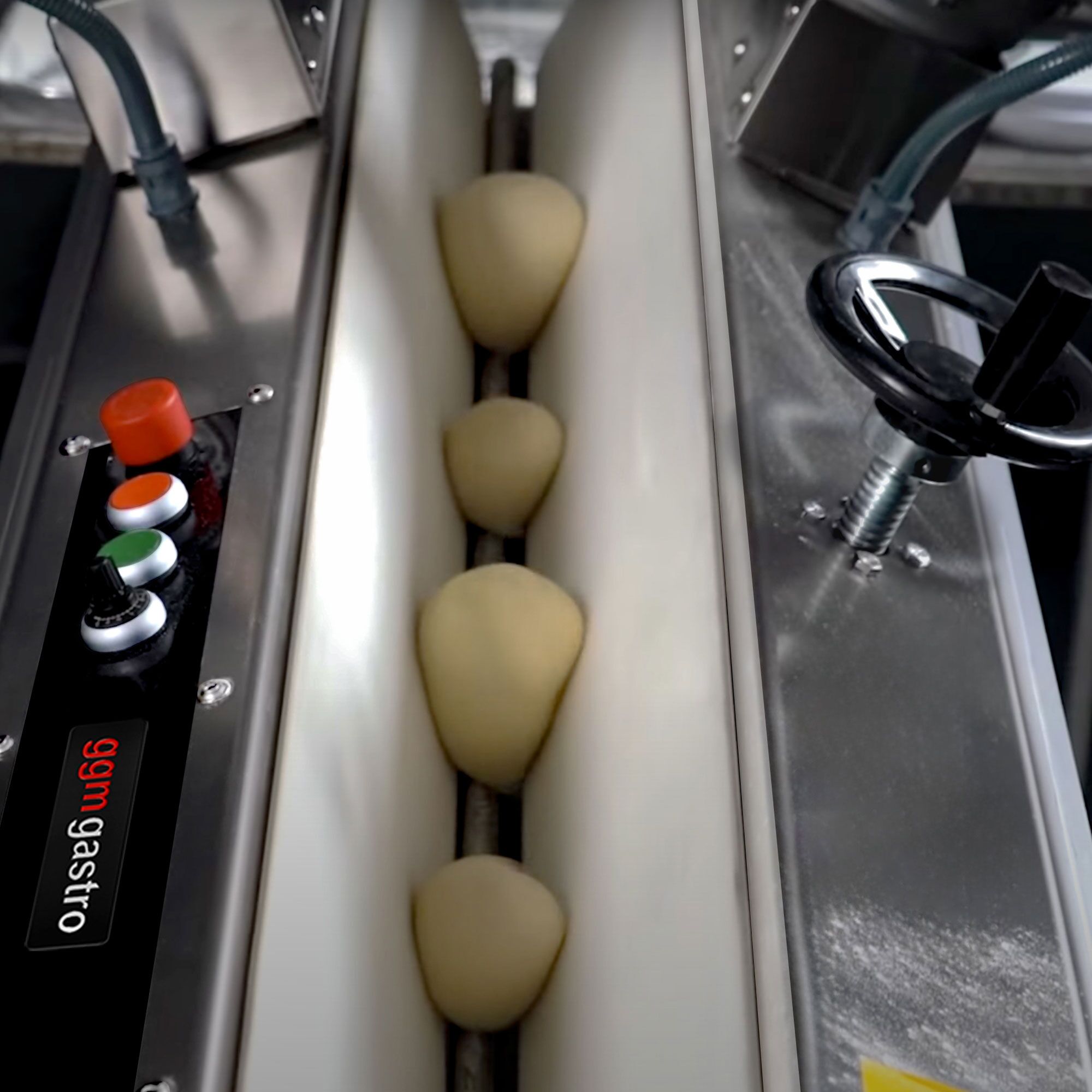 Commercial Dough Rounder - for pizza & bread dough - 1.1kW - weight range: ~100-2000g - up to 3000pcs/h