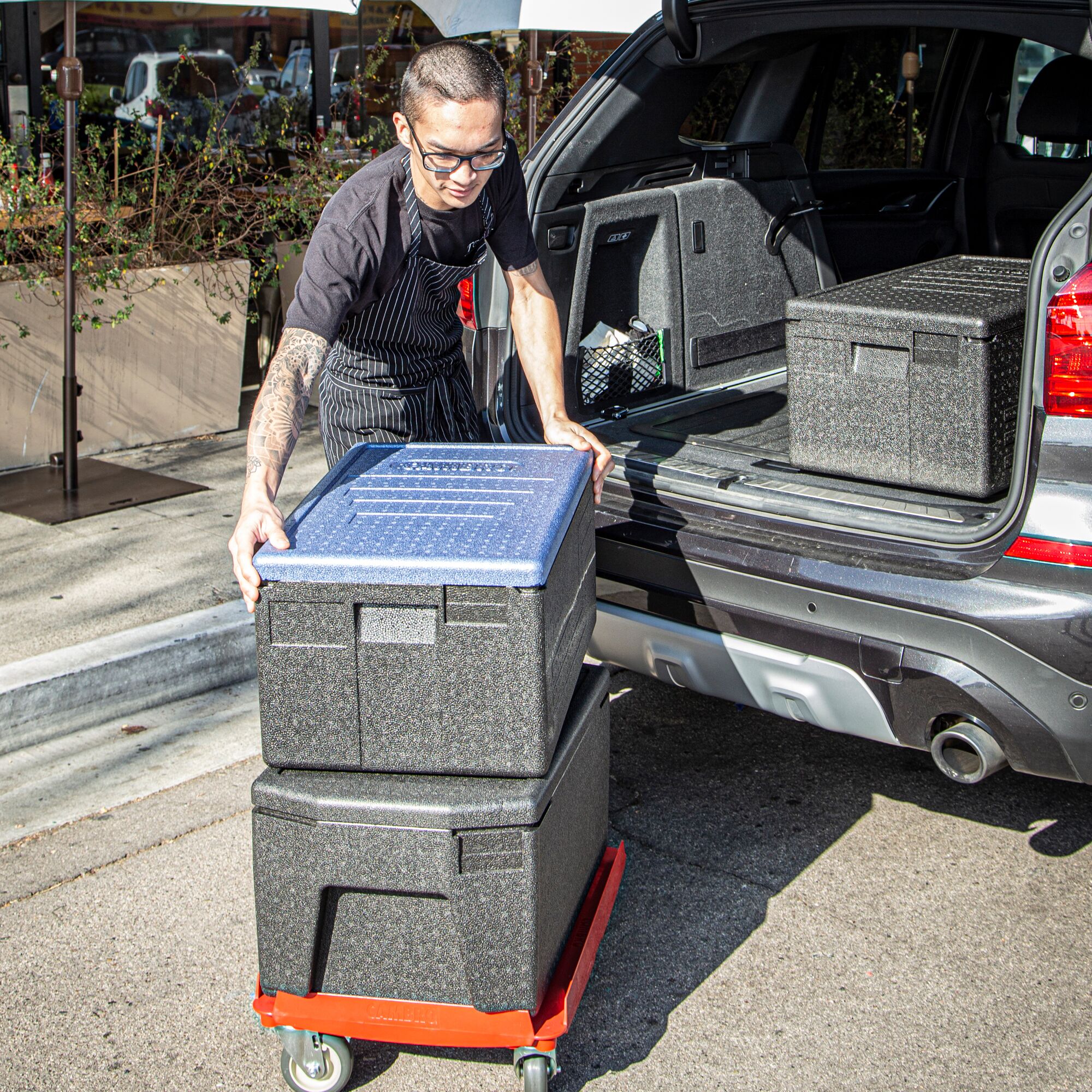 CAMBRO | CAM GOBOX® - Toploader - GN 1/1 - Schwarz - Deckel Eisblau