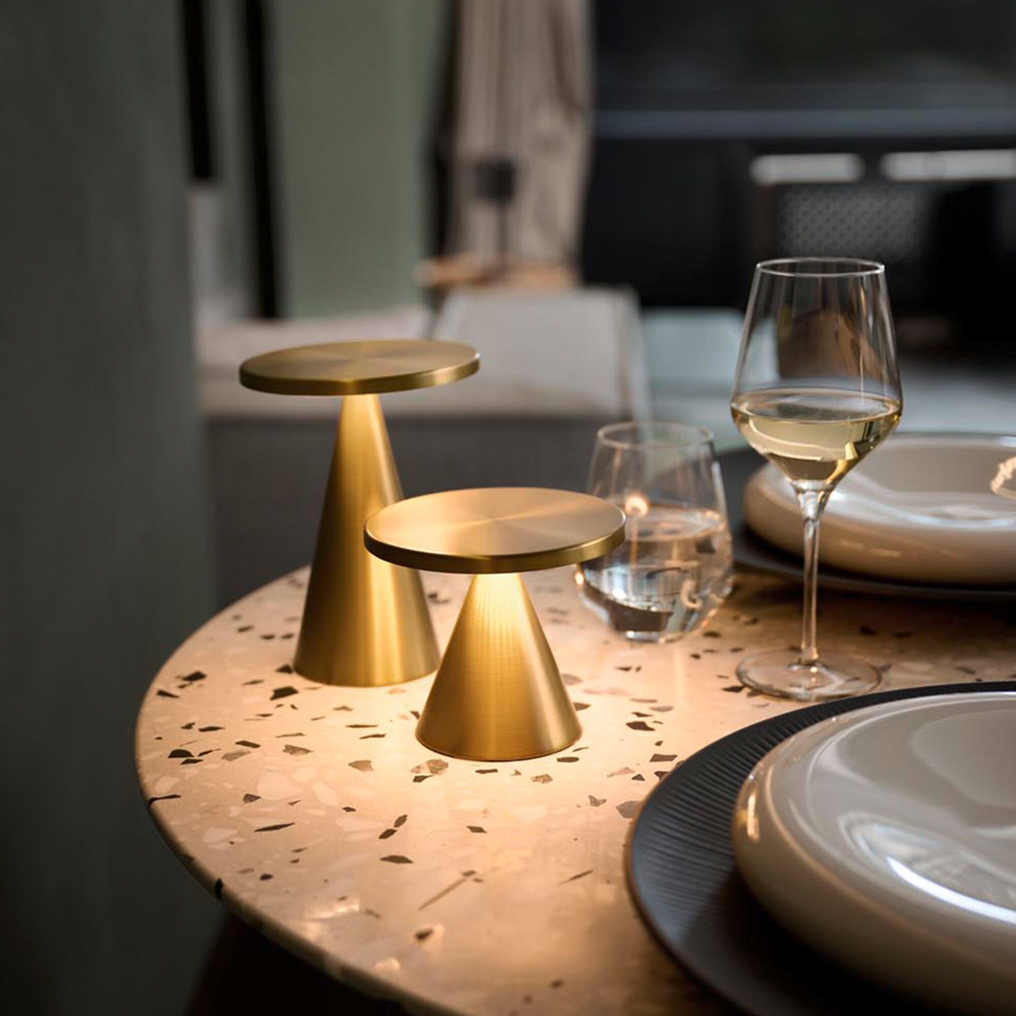 Lampe de table – CONE – Ø 130 mm – Or