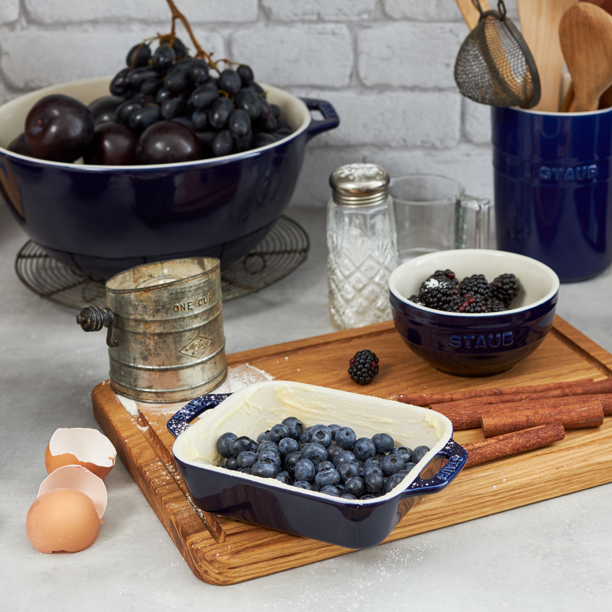 STAUB| Ceramic Rectangular Baking Dish – Dark Blue - 140×110 mm