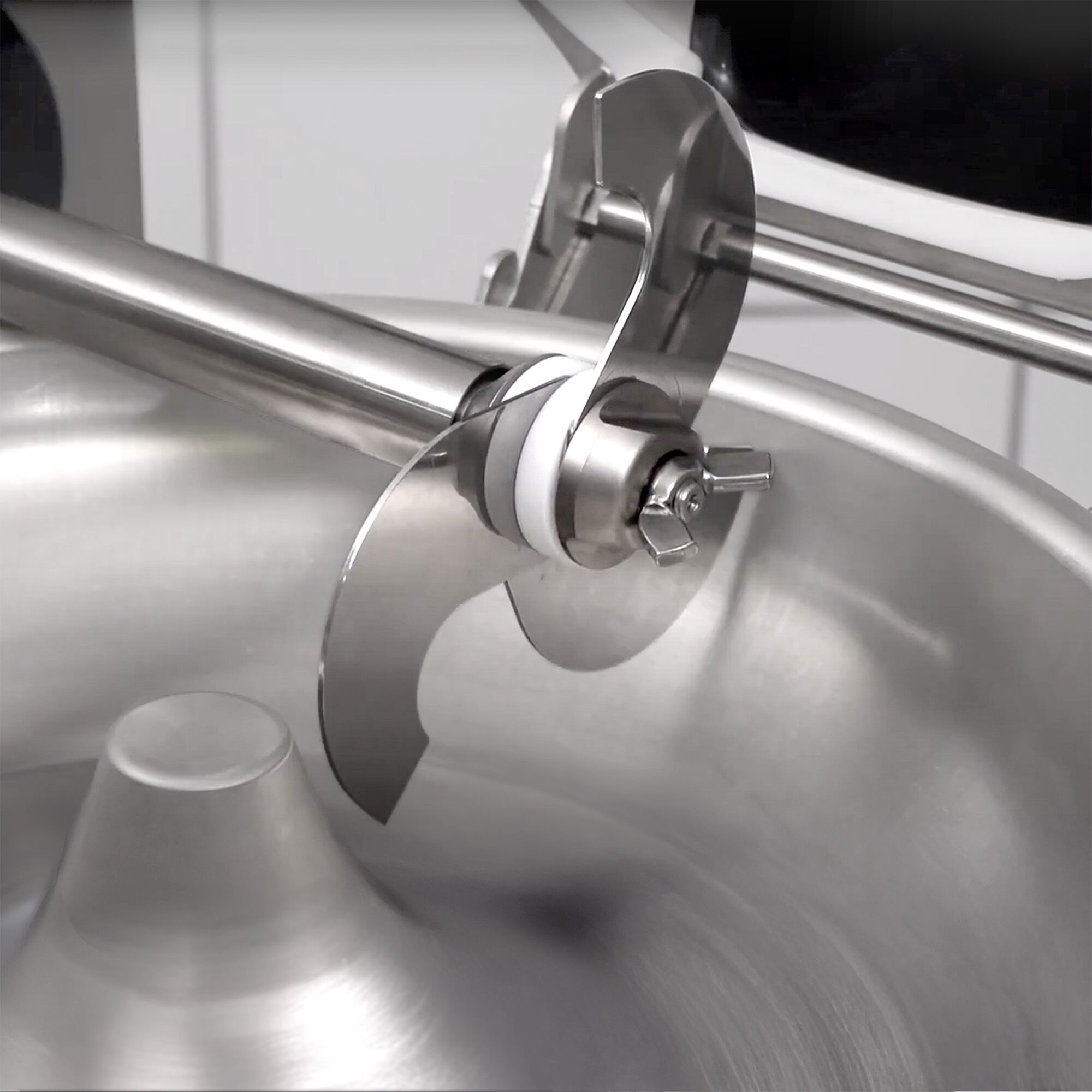 Cutter à viande - 20L - 2,387kW - 230V - 600-2600tr/min