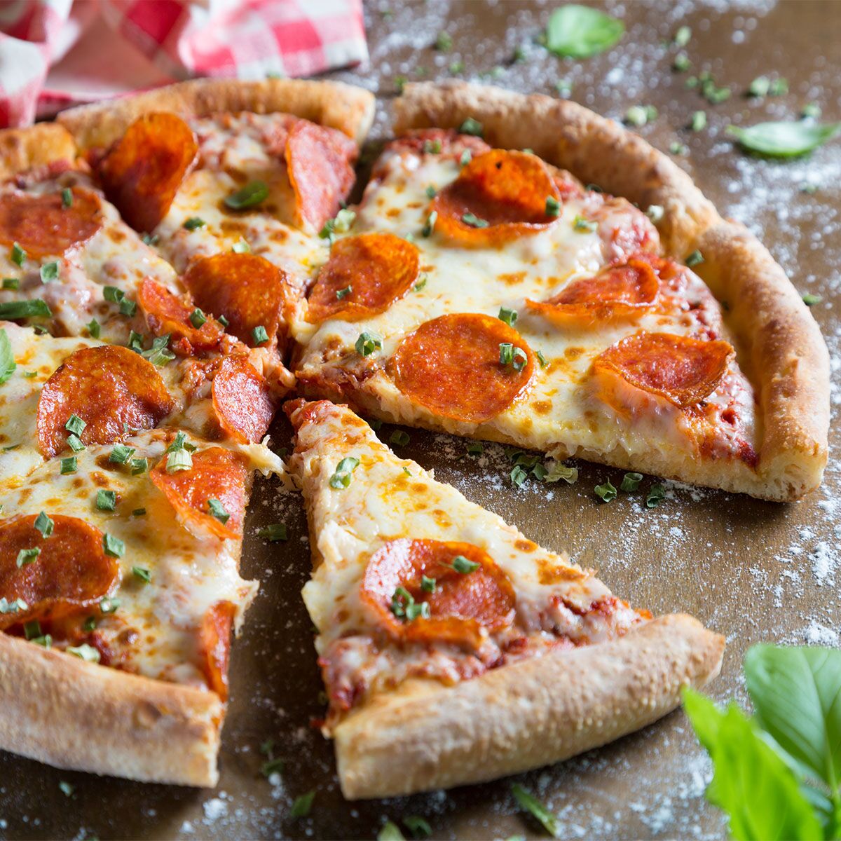 Elektromos pizzakemence - 6x Ø 30 cm - max. 400 °C - érintőkijelzős