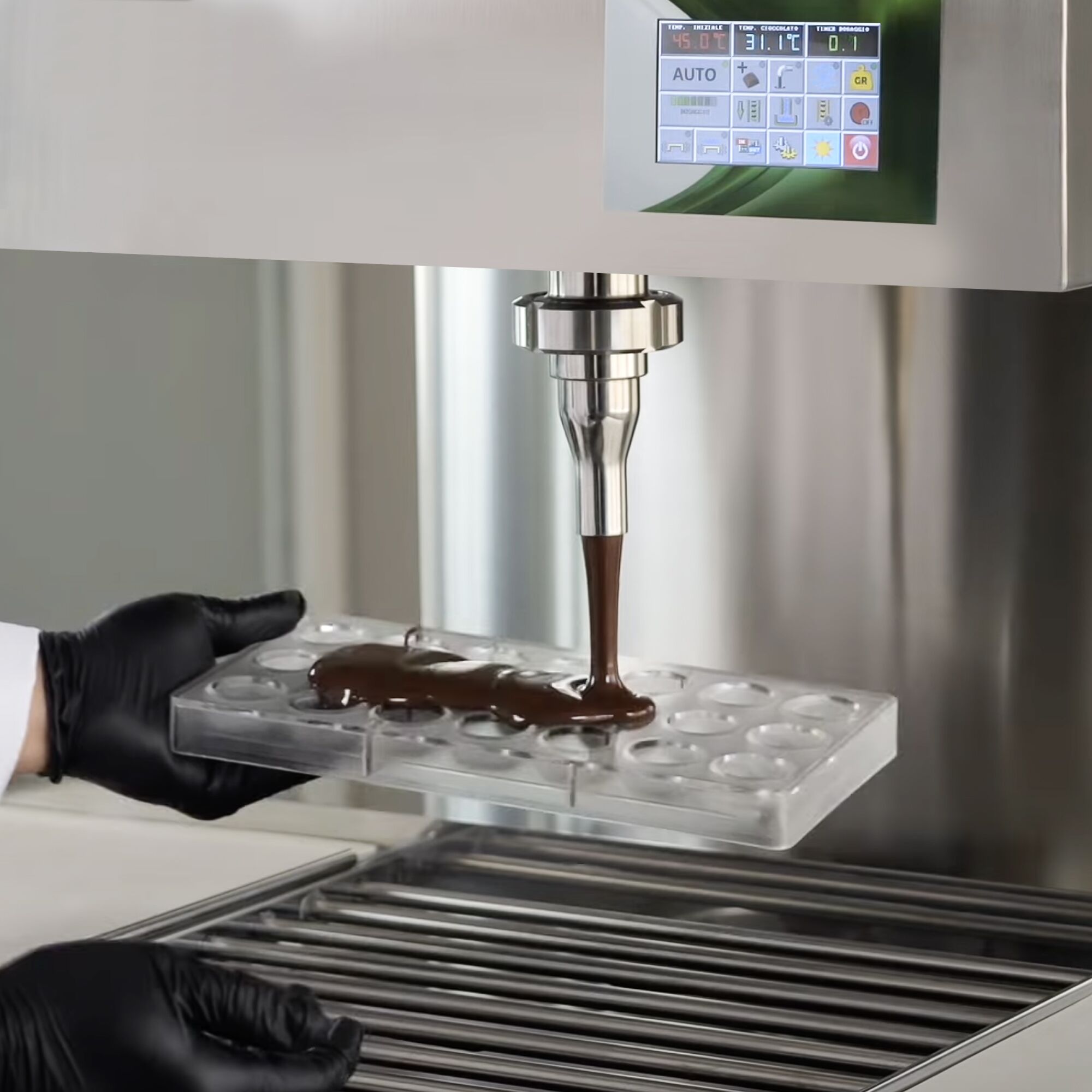 Tempéreuse à chocolat / Chocotemper - 12 kg - 2,5 kW - avec robinet de vidange - incl. surface de rangement avec zone de glaçage