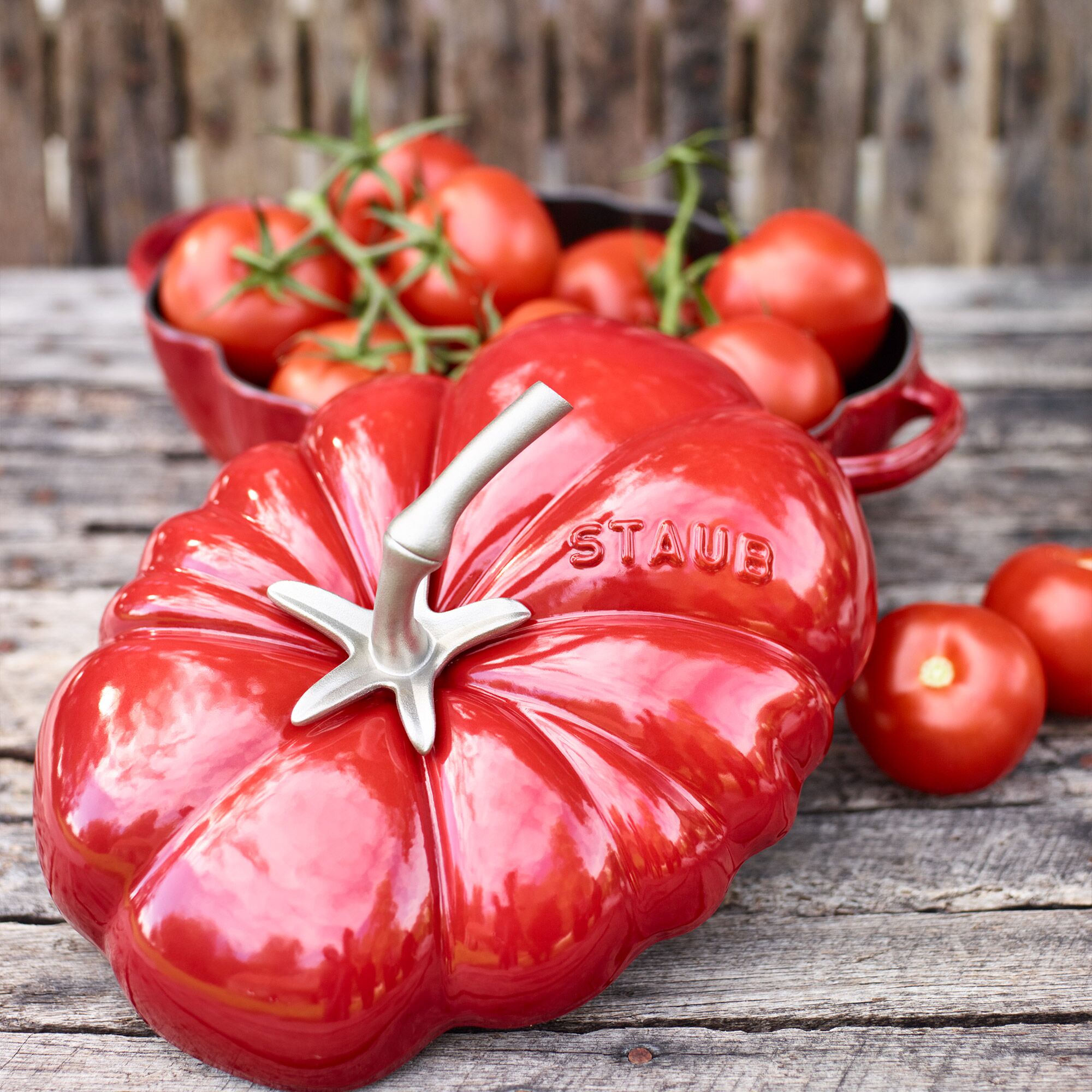 STAUB | LA COCOTTE - Cocotte - Tomatenform - 250mm - Gusseisen - Kirsch-Rot