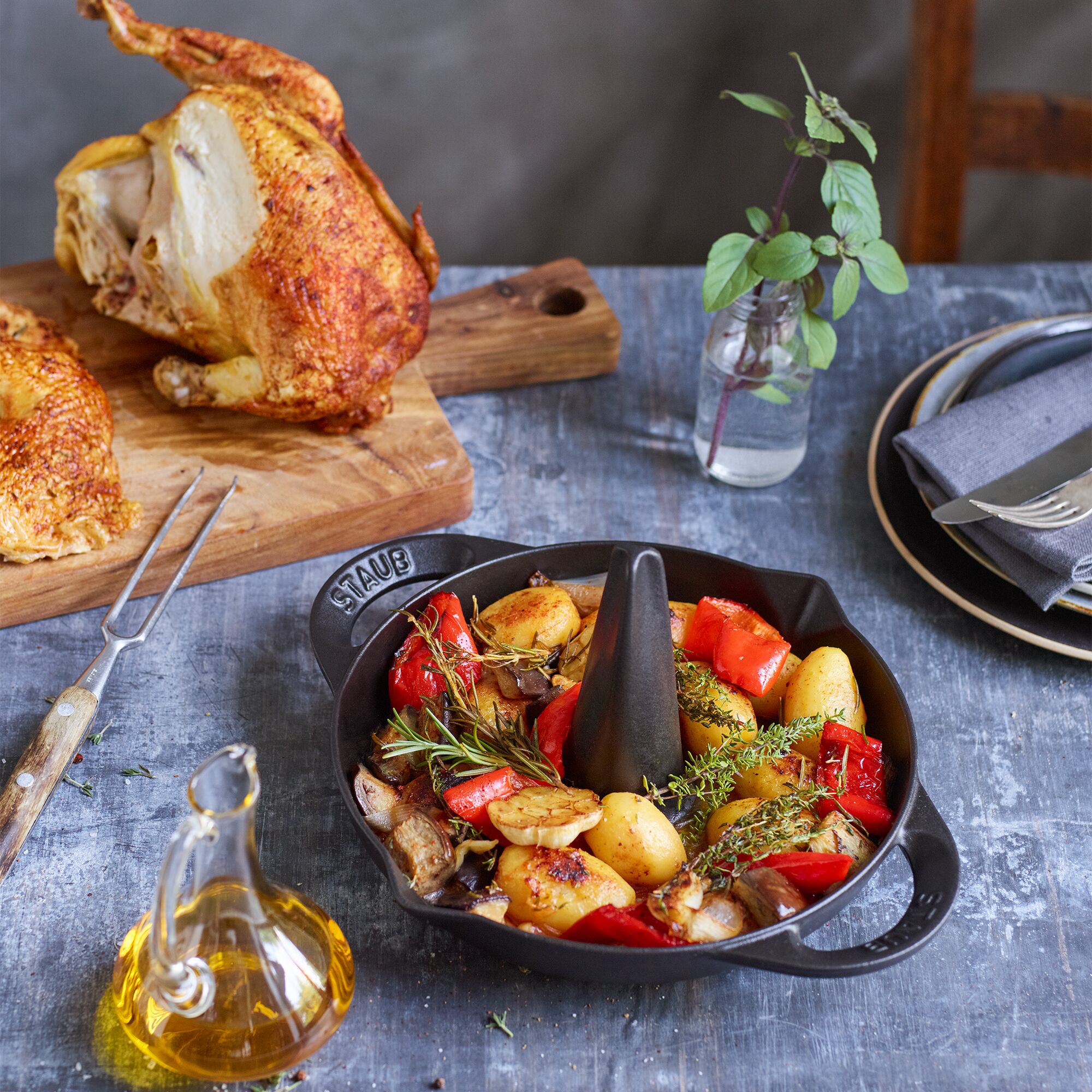 STAUB | SPECIALITETER - Kycklingstek - Ø 240mm - Gjutjärn