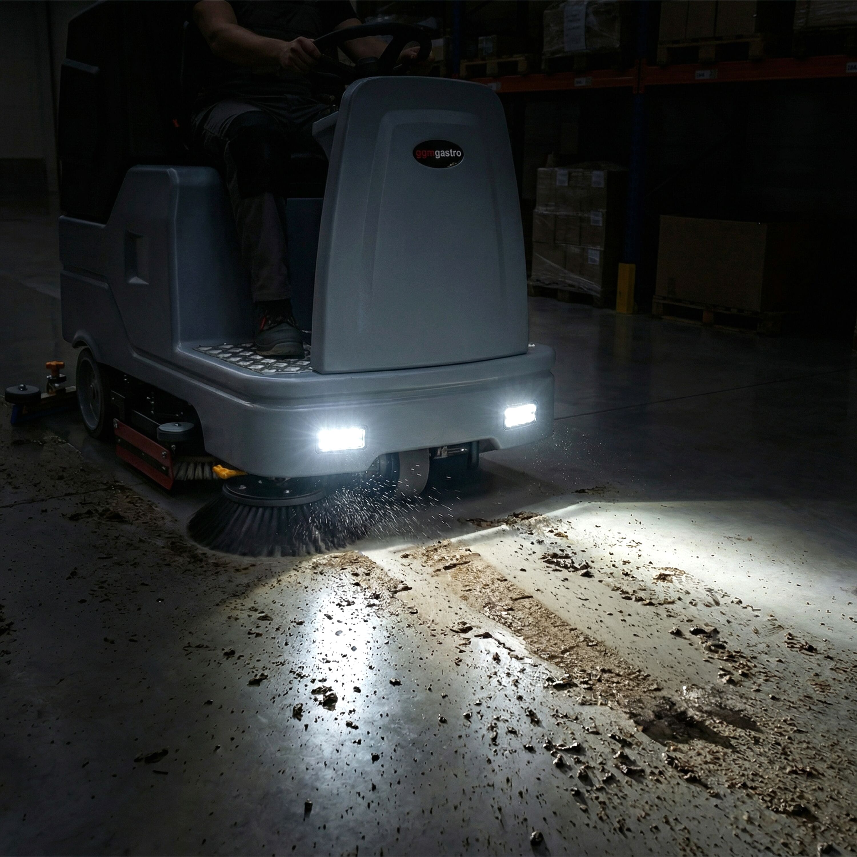 Autolaveuse autoportée - performance de travail 6 000 m²/h