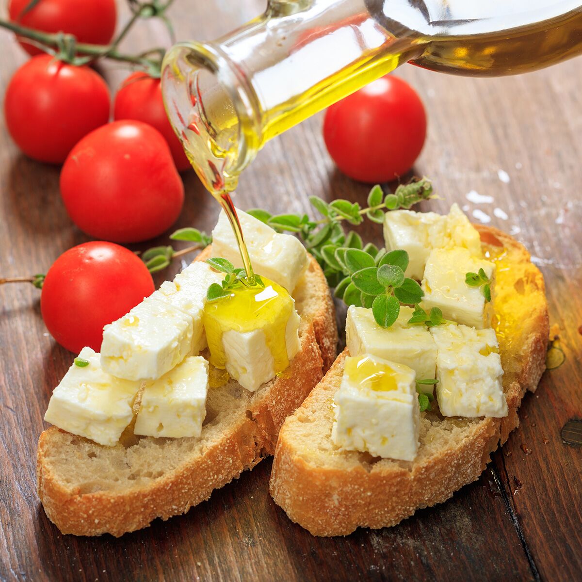 Coupe-fromage en cubes (mozzarella) - Capacité: 120-190kg/h incl. Grille 8mm; couteau coupe-mozzarella 8mm - Débit: 120-190kg/h - pour cubes 8mm