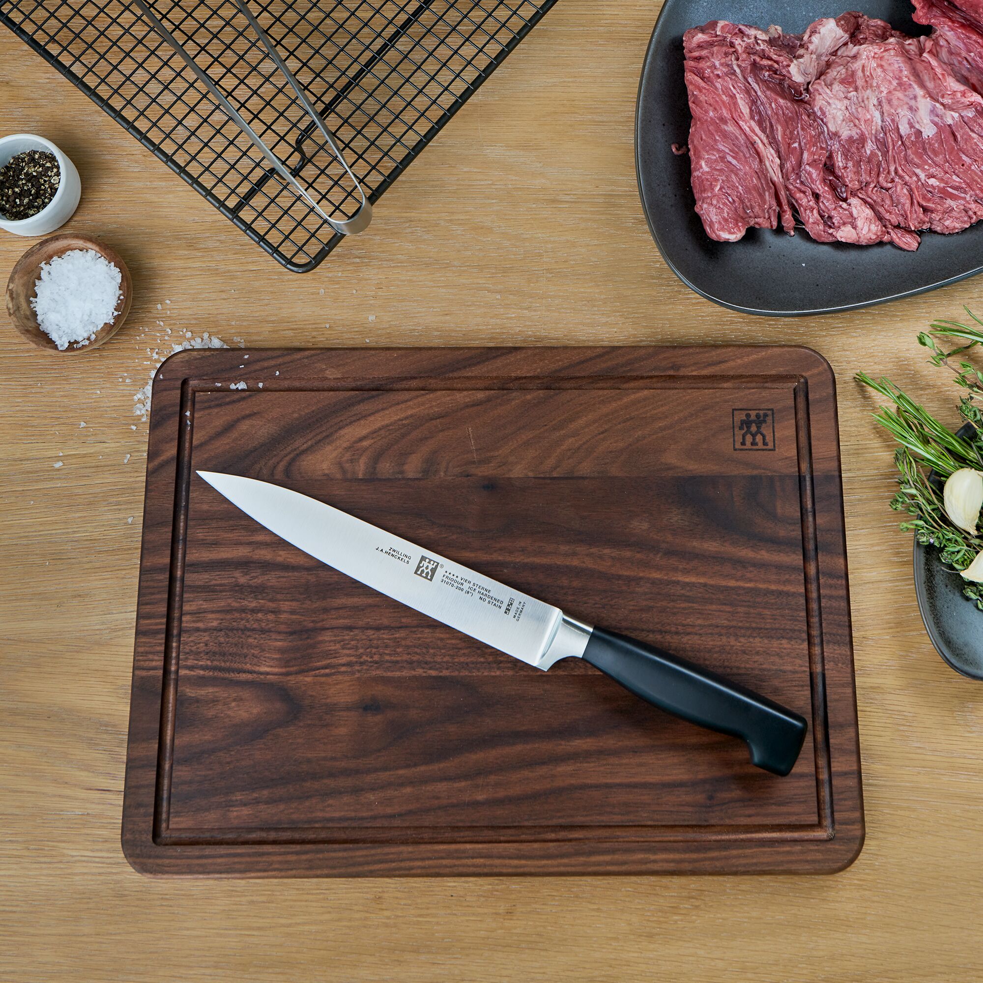ZWILLING | Four Star Meat Carving Knife – 20 cm blade - plain edge - for raw, roasted & cooked meat - FRIODUR ice-hardened