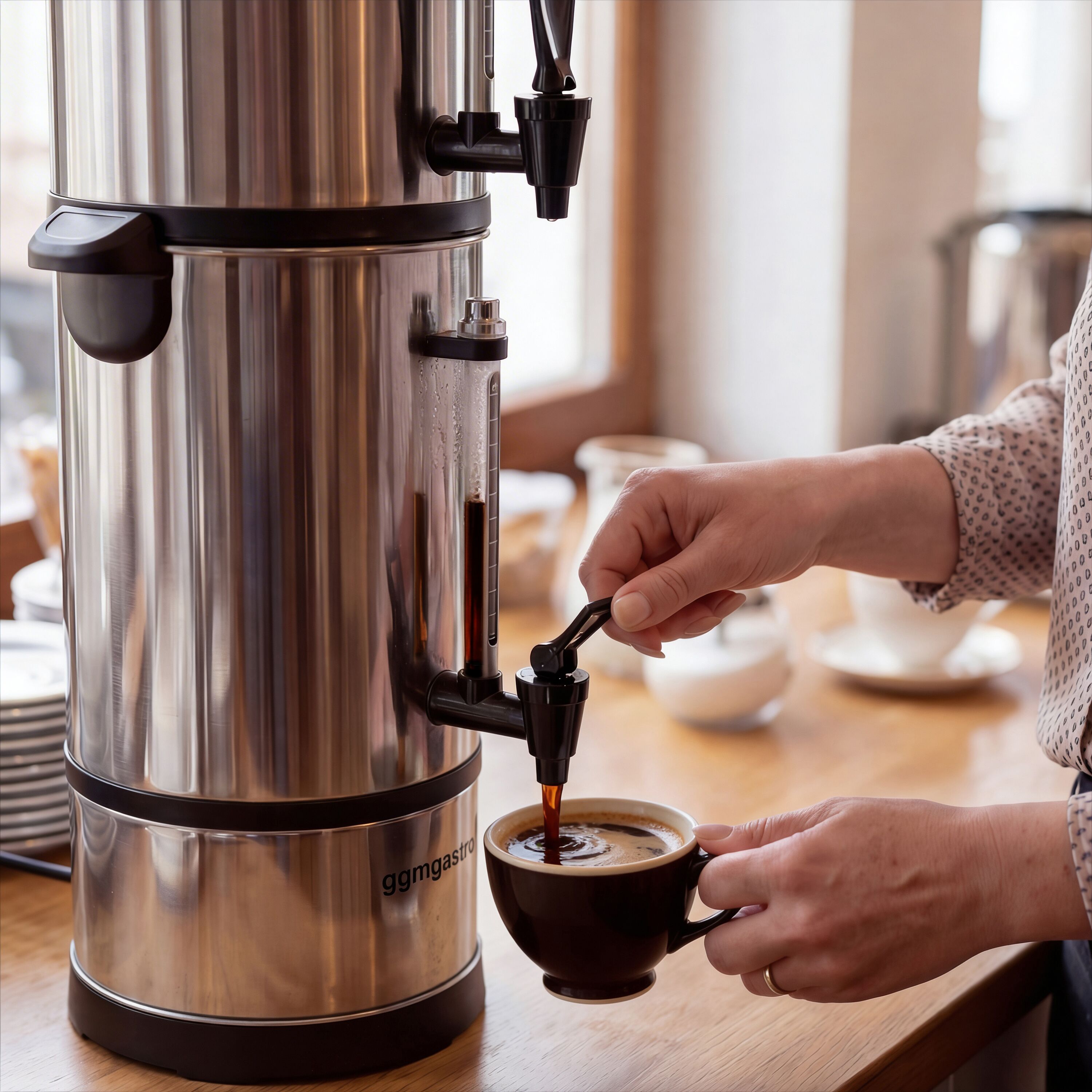 Commercial Coffee Percolator - Manual Fill - 6L - 1.2kW - approx 40 cups
