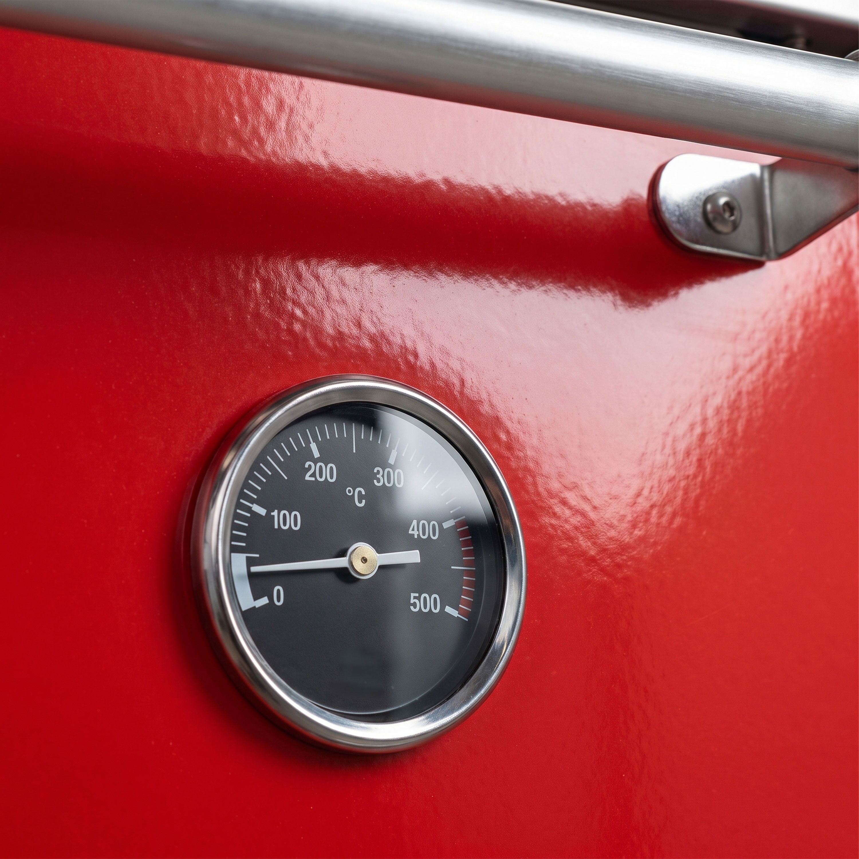 Charcoal Oven - 920mm - with cabinet base - Red