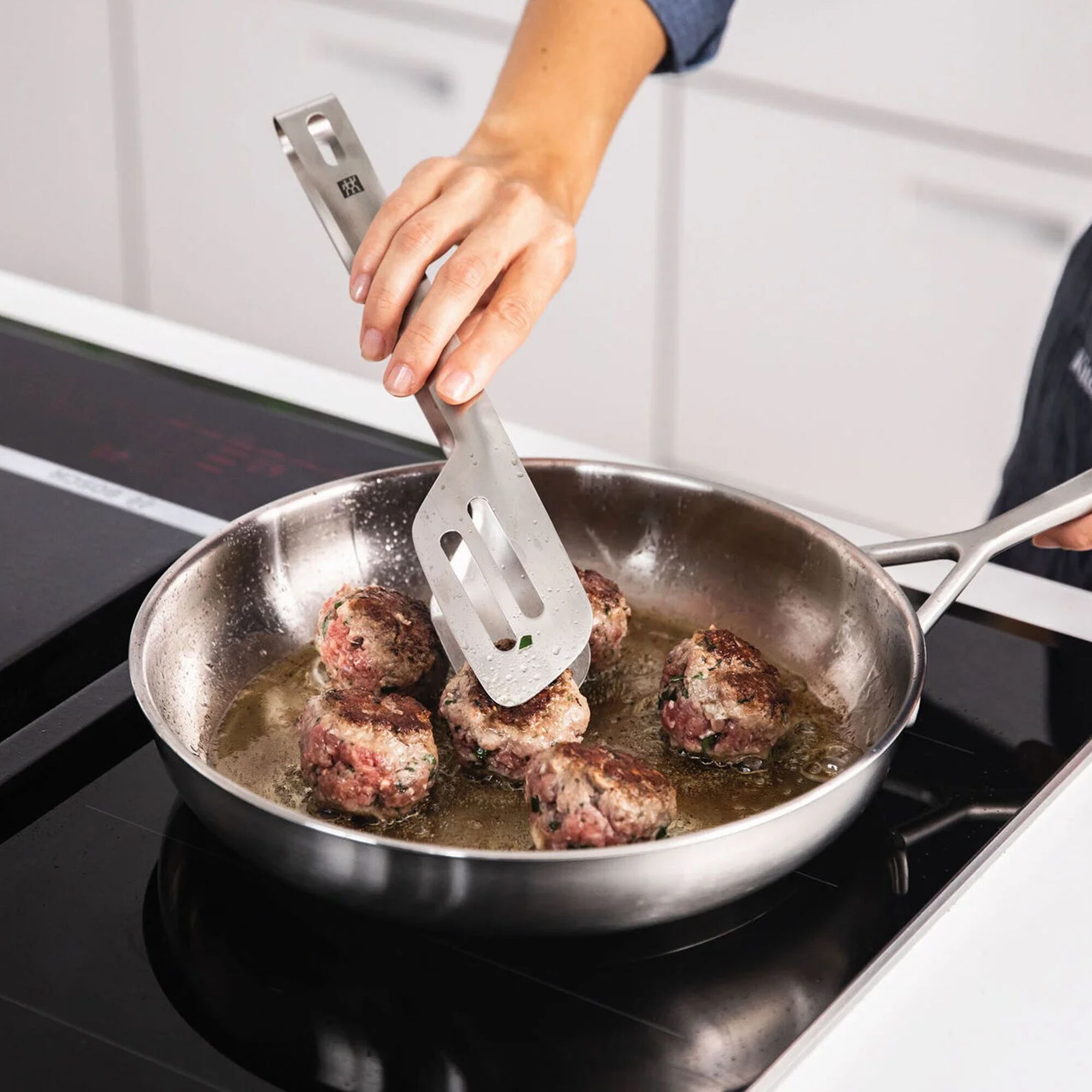 ZWILLING | Serving Tongs – 260 mm - Drain‑Through Tip - Stainless Steel