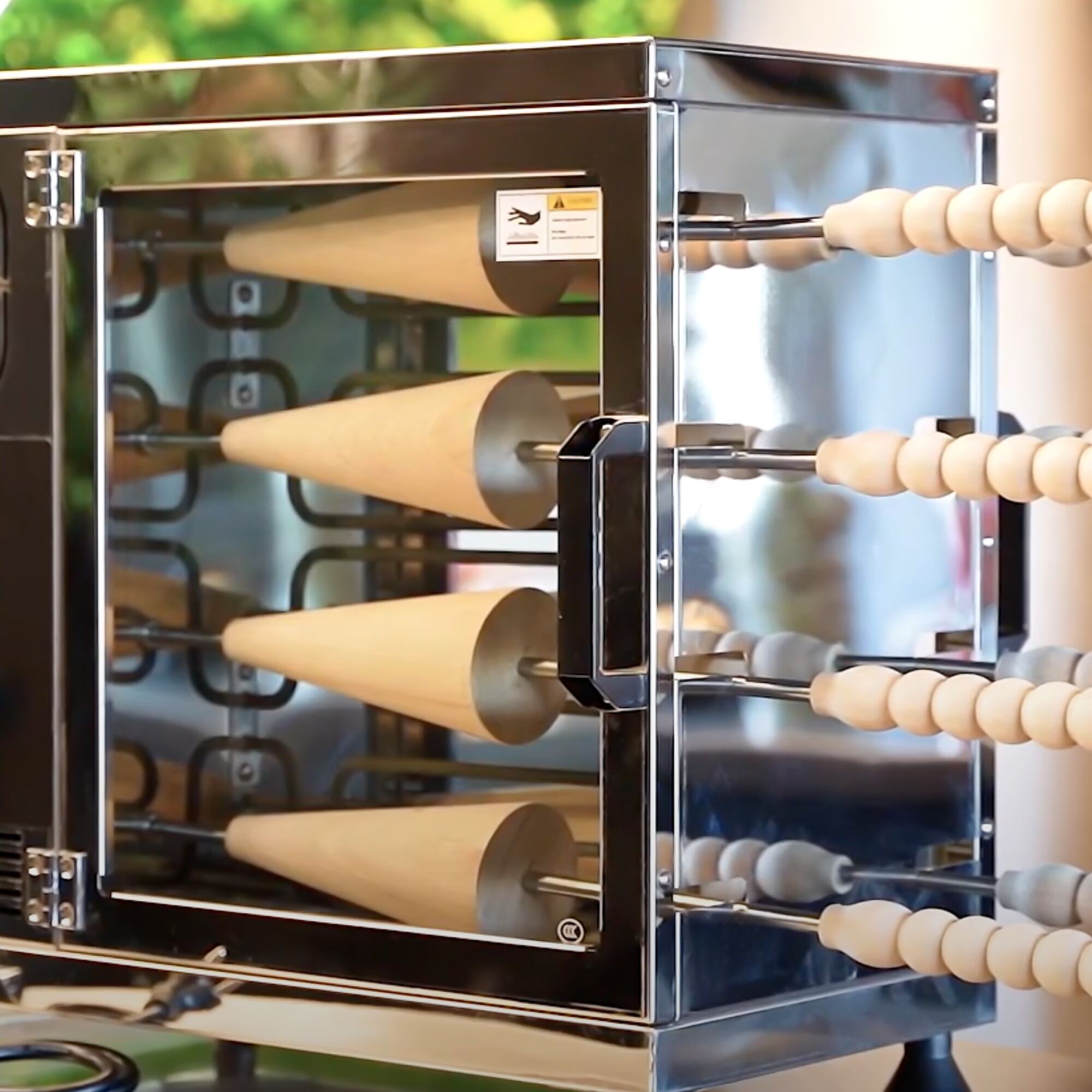 Machine à gâteau cheminée professionnelle - 3,5 kW - sans Rouleaux de cuisson
