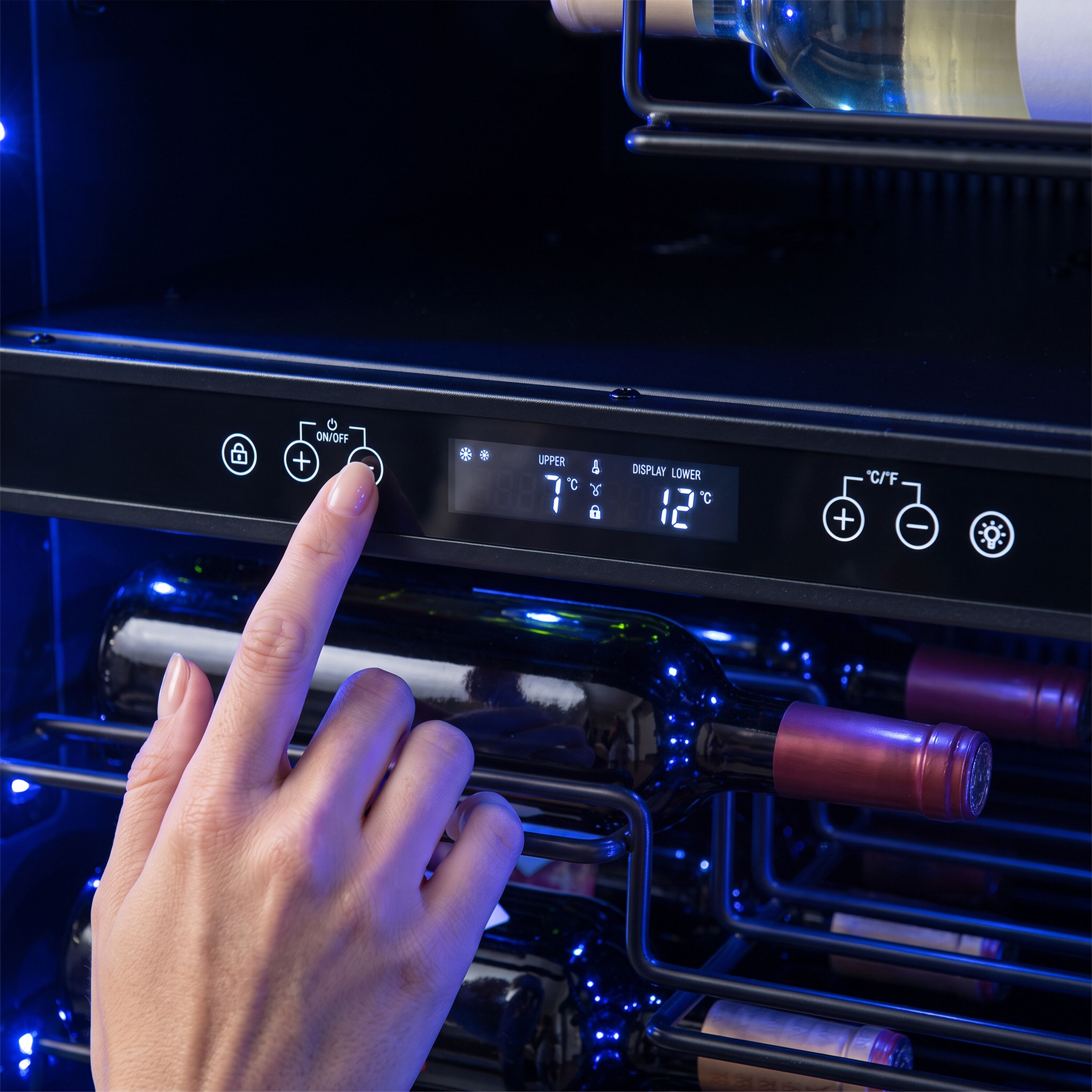 Wine fridge – 2 temperature zones – 393 litres – max. 116 bottles