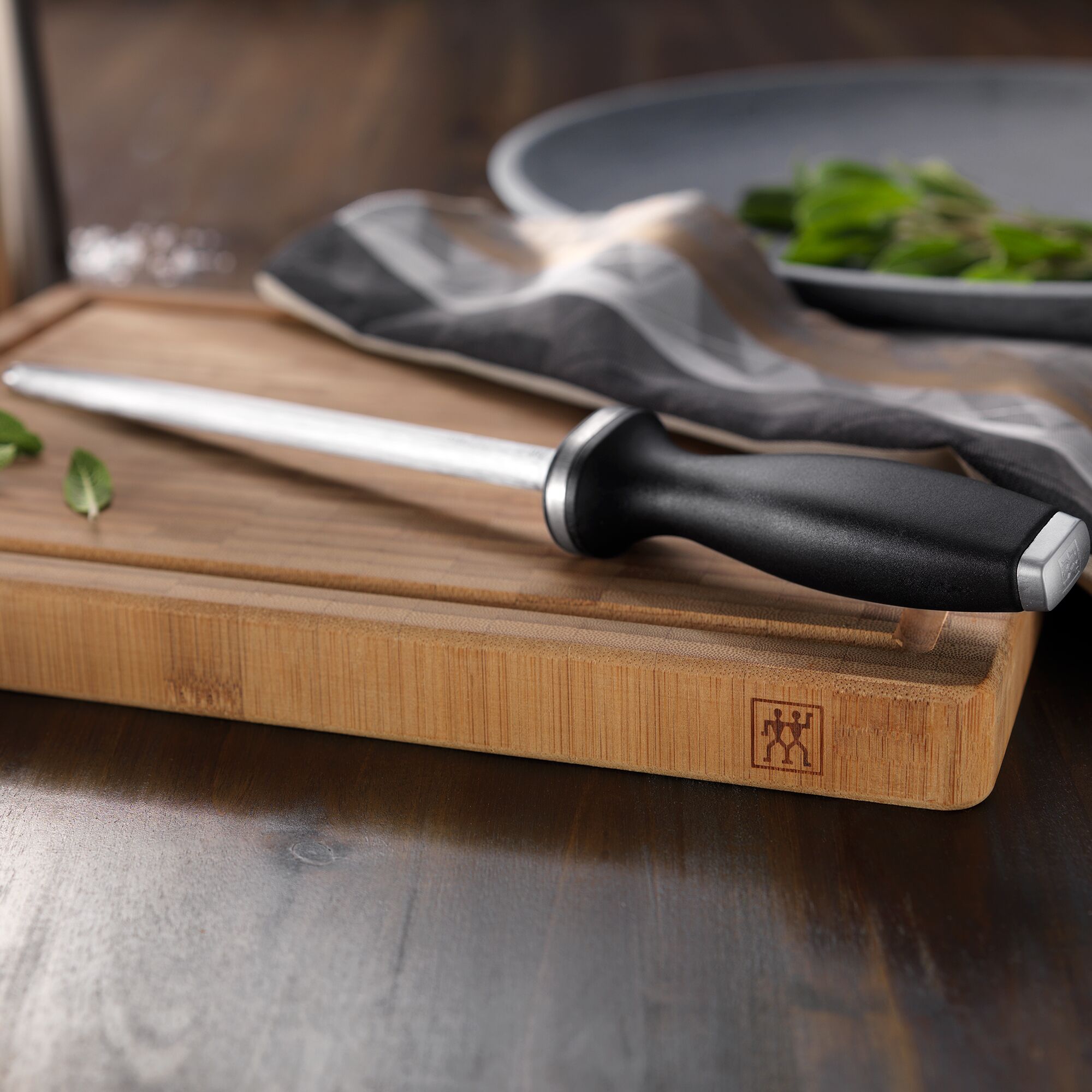 ZWILLING | Knife Sharpening Steel – 230 mm - Hard‑Chrome Stainless Steel - Grooved - Damage‑Resistant - 62 HRC