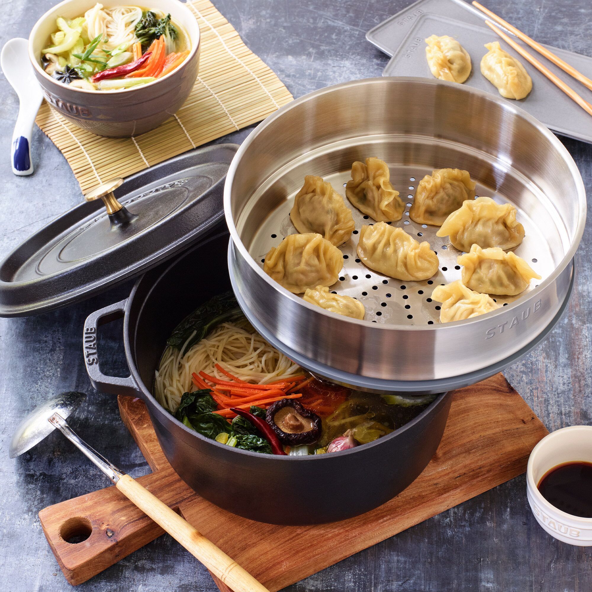 STAUB | LA COCOTTE - Cocotte mit Dämpfeinsatz - Ø 260mm - Gusseisen - Schwarz