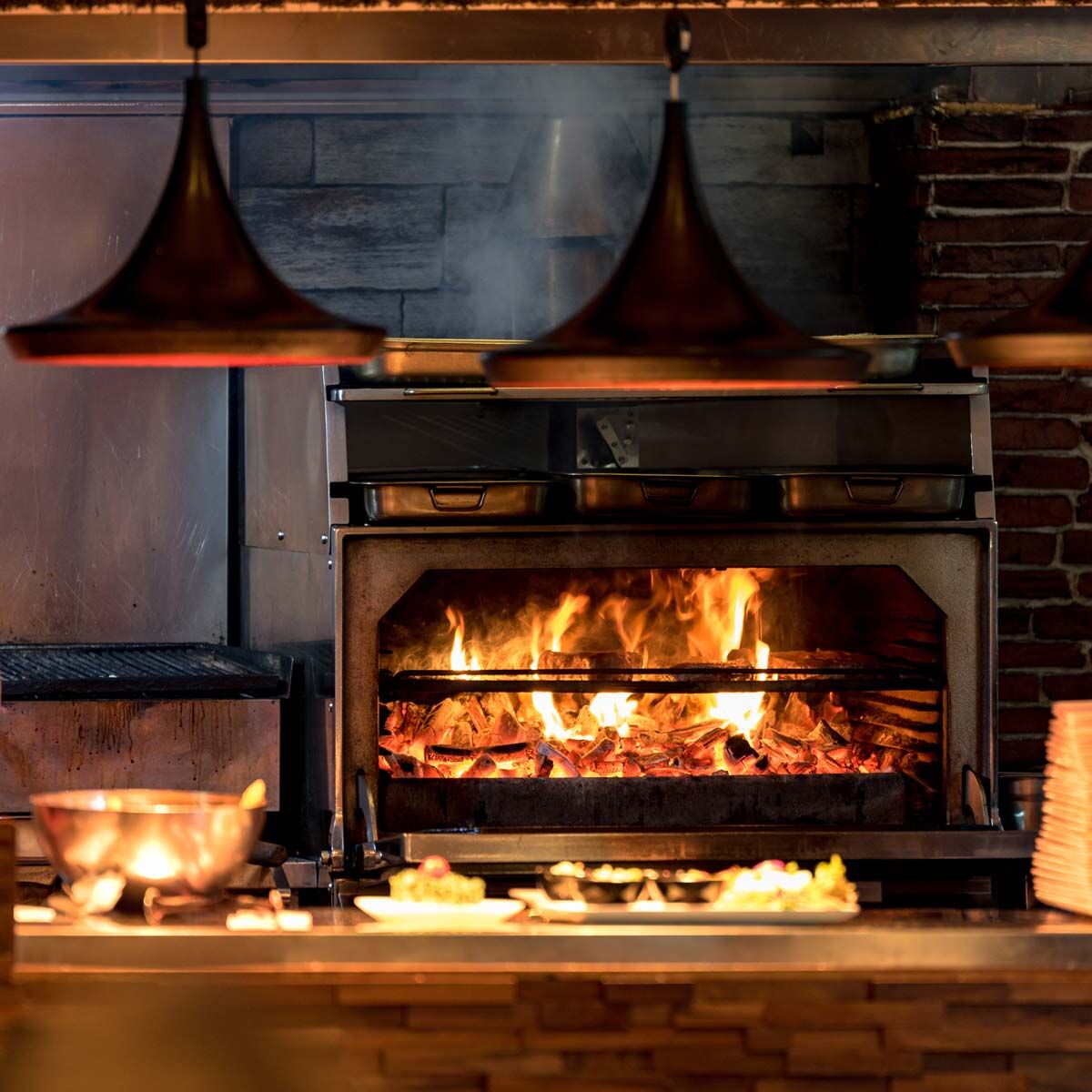 Houtskooloven - 890mm - rood - 4 grillroosters