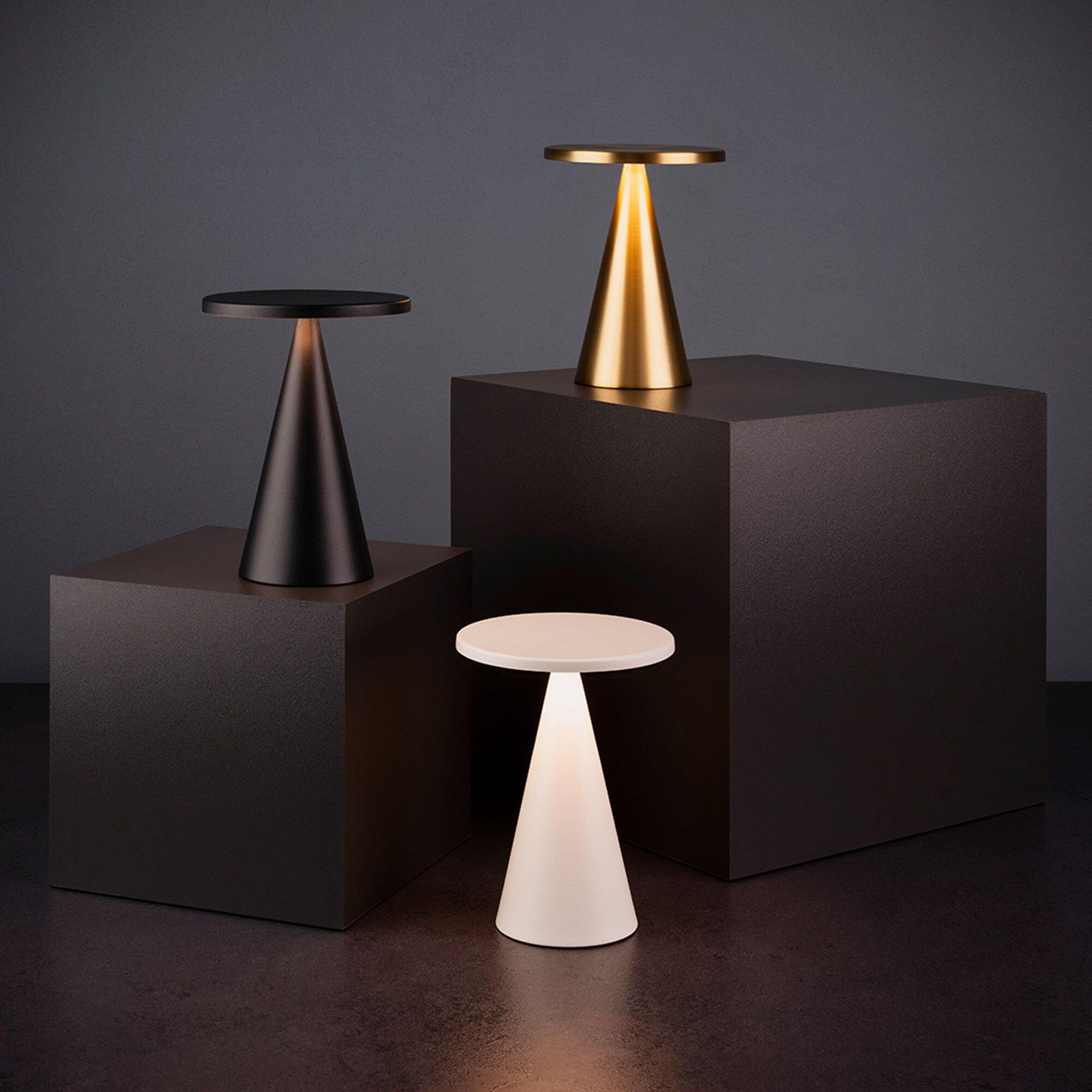 Lampe de table – CONE – Ø 130 mm – Or