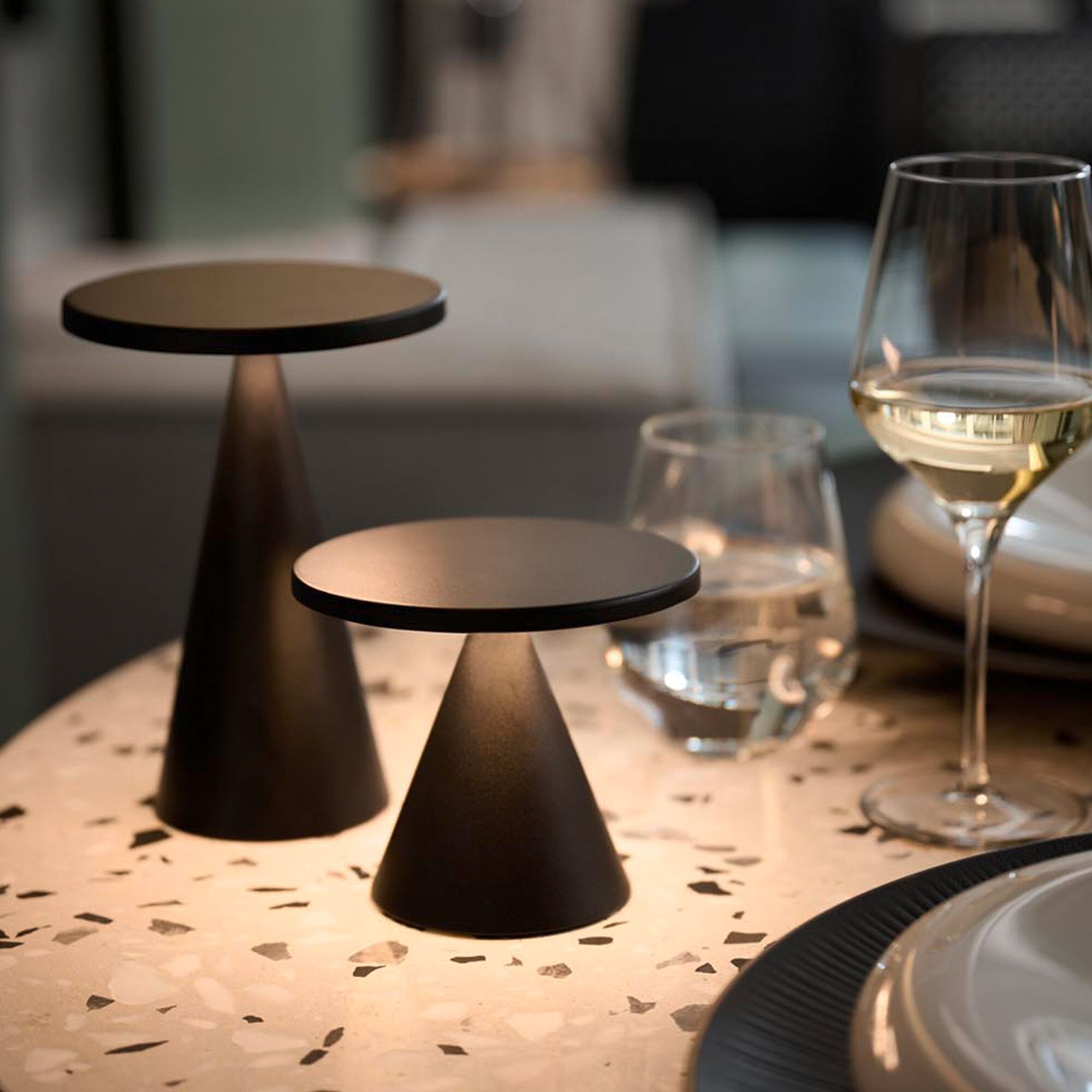 (4 pièces) Lampe de table – CONE MINI – Ø 130 mm – Noir