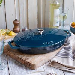 STAUB | Oval Cast Iron Casserole with Lid – 330 mm - Black - Induction, Grill & Oven