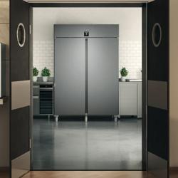 LIEBHERR | Refrigerador acero inoxidable PERFECTION - 1360 litros - GN 2/1 - interior acero inoxidable - con 2 puertas