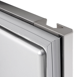 Tavolo refrigerato per pizza Premium PLUS - 2305x800mm - con 3 ante - incl. vetrina refrigerata - 11x GN 1/4