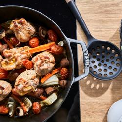 STAUB| Round Enameled Cast Iron Skillet Frying Pan – No Pour Spout