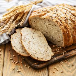 Stolní kráječ na chléb - Tloušťka plátků 13 mm - 370 W - 500 plátků/h