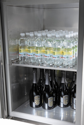 Pivski štand Premium PLUS - 1550x700 mm - 1 staklena vrata & 3 ladice 