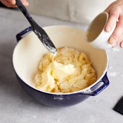 STAUB | Deegschraper - 300mm - Silicone - Zwart