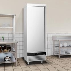 Холодильна шафа з нержавіючої сталі PREMIUM - 600 л - –2…+8 °C - з 1 дверима - динамічне охолодження, автоматичне розморожування, LED‑підсвітка, енергоефективна, R290