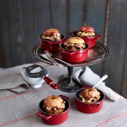 STAUB | Mini Cocotte Round Enamelled Cast Iron Casserole Dish – Ø10 cm – Cherry Red