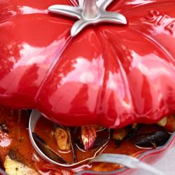 STAUB | LA COCOTTE - Cocotte - Tomatenform - 250mm - Gusseisen - Kirsch-Rot