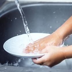 Baterie cu un singur orificiu [3000] - pentru apă rece și caldă - cu mixer monocomandă, pipă pivotantă & montaj pe blat