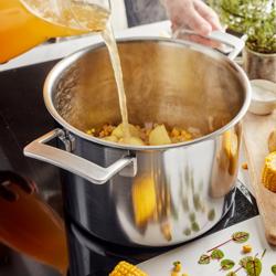 DEMEYERE | Industry 5 Stock Pot with Lid – Ø240 mm – For Soup & Broth, Energy‑Efficient Heat – 18/10 Stainless Steel – Induction Ready