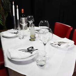 (40 unid) Damasco toalha de mesa Tessin Atlas - cetim liso - 130x130cm - Branco