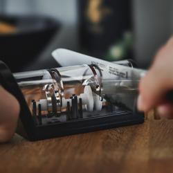 MIYABI |  مسنن السكاكين مع بكرات السيراميك