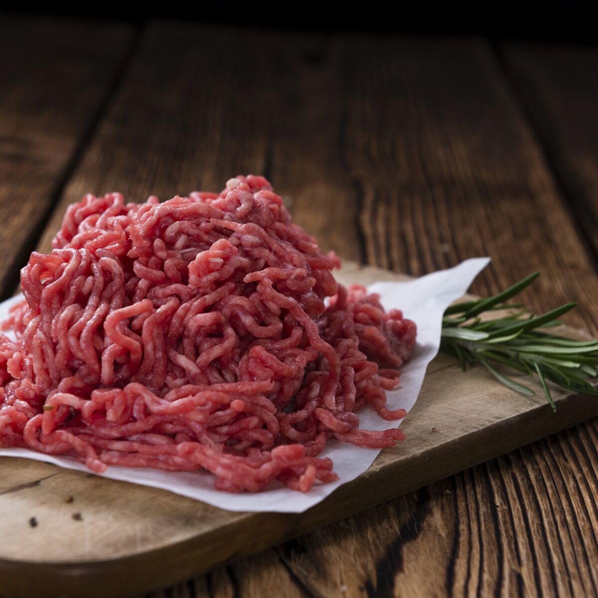 Heavy Duty Electric Meat Mincer Size 22 - 350kg/h - 1.1 kW - Mincing Plate 4.5mm