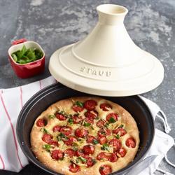 STAUB | Cast Iron Tajine – Ø 28 cm - Cream - Matte Black Interior, Oven to 260°C