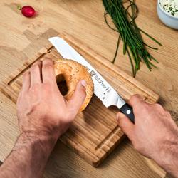 ZWILLING | Bread Knife – Serrated Edge - 200 mm - Made in Germany