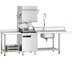 Lavastoviglie a passaggio / a capote - Digitale - 7,1 kW - incl. tavolo di alimentazione a destra, tavolo di uscita a sinistra e decalcificatore - con pompa per detersivo e pompa brillantante