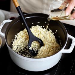 STAUB | Risotto Serving Spoon – Silicone Head - Non-Stick Safe - 31 cm - Acacia Handle