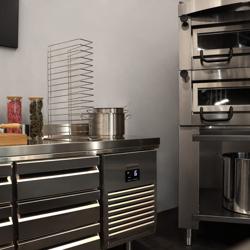 Soporte de plancha para pizza - 318x650x351mm - acero inoxidable - con 15 bandejas